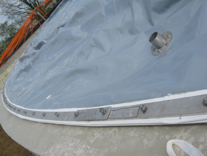 biogas afdekkingen RWZI - biogas cover I - Landbouw Genap.jpg